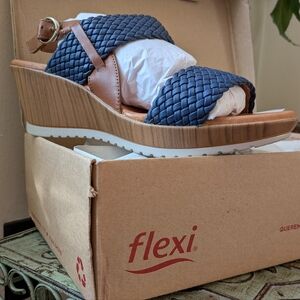 Flexi Women's Blue and Tan Wedge Sandals